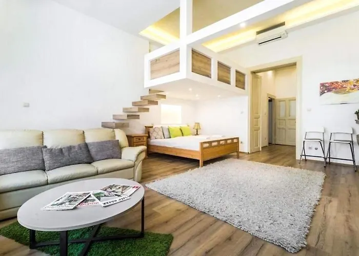Daire Spacious In The *